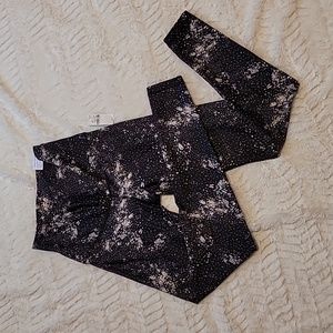 Old Navy Extra High-Rise Leggings